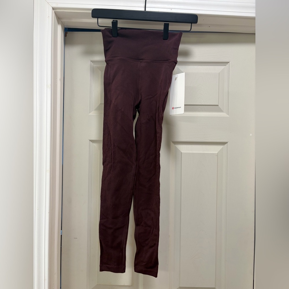 Lululemon Athletica Dark Plum High-Rise 7/8 Reveal Knit Floral Leggings NWT